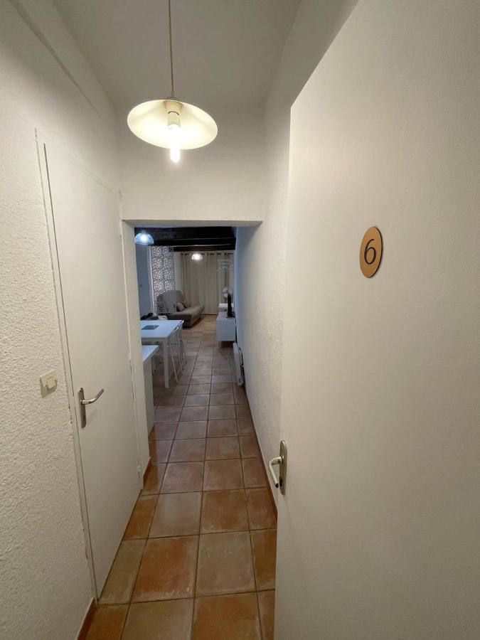 Cote Place Riez Luaran gambar